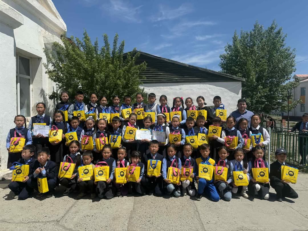 Уралдааны оролцогчид