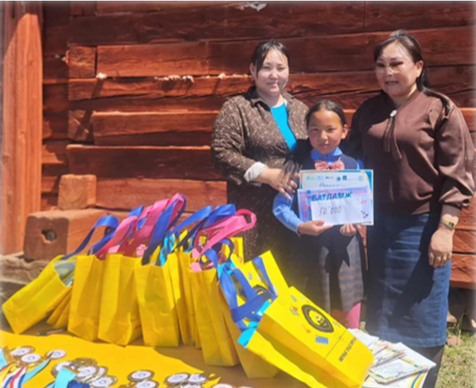 Уралдааны оролцогчид